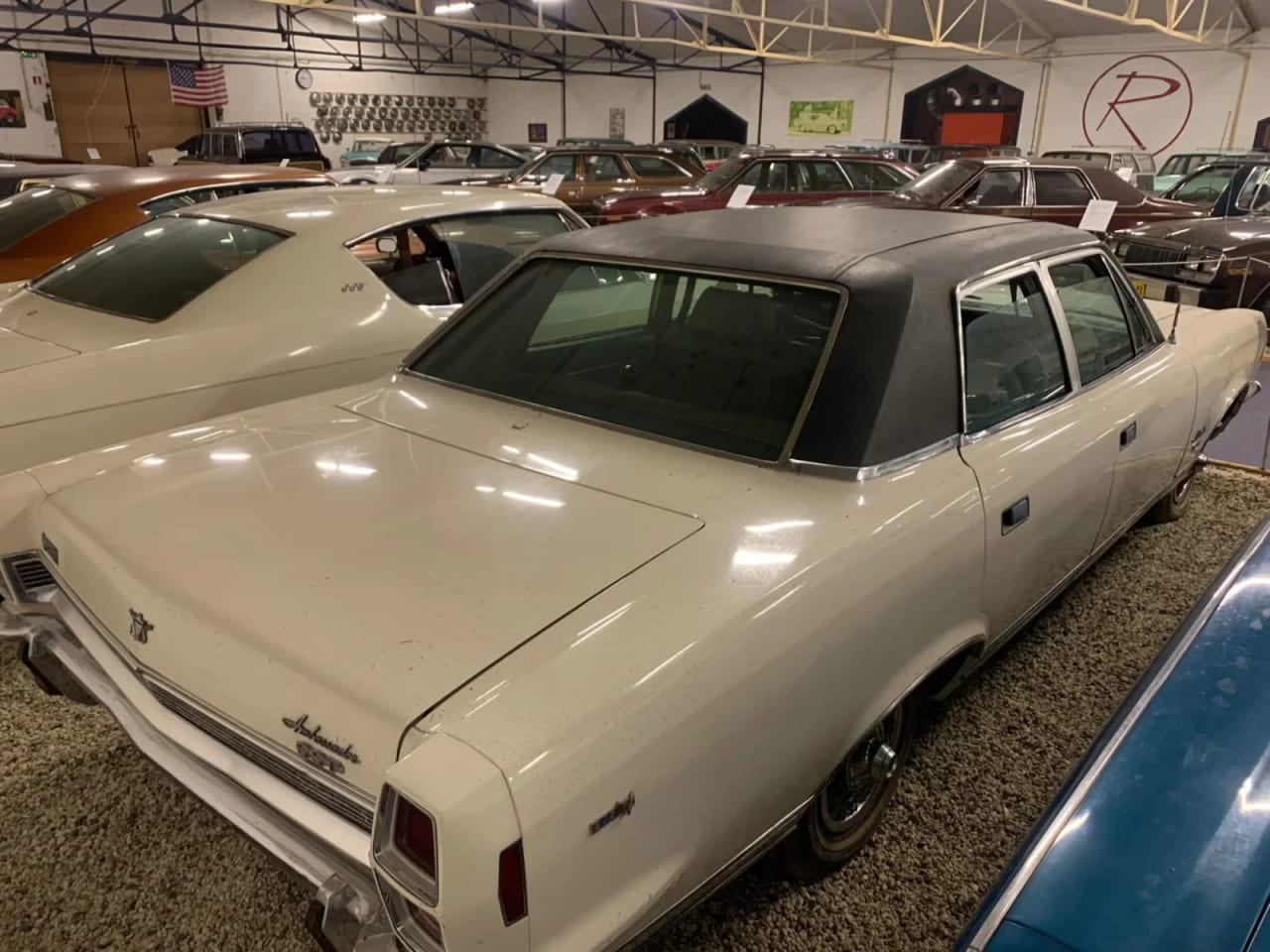AMC Ambassador 1968 Sedan - foto 4