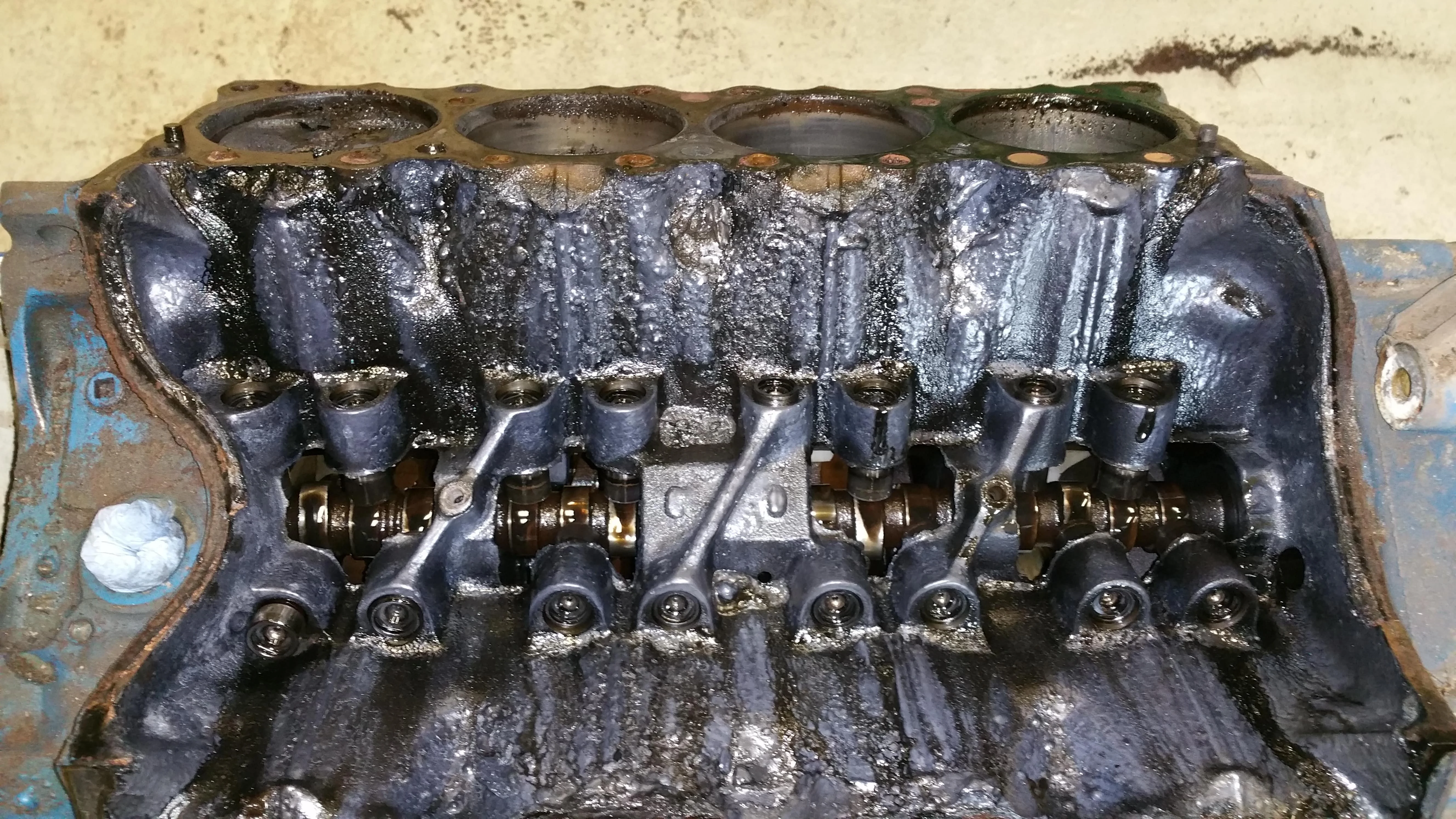 Motorrevisie – reiniging blok